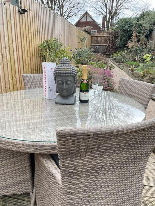 Entire Georgian Luxury Home - 3 Storey- High St Henley-In-Arden -Two Bedrooms-Sleeps 4 Henley-in-Arden Exterior foto