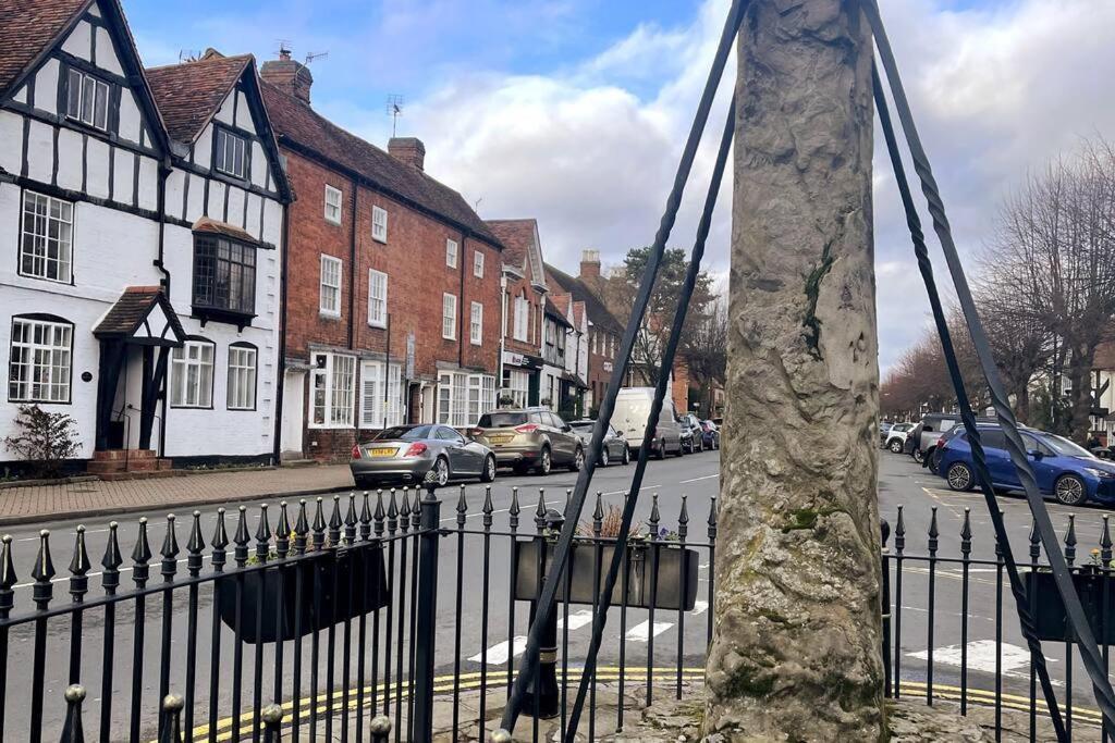 Entire Georgian Luxury Home - 3 Storey- High St Henley-In-Arden -Two Bedrooms-Sleeps 4 Henley-in-Arden Exterior foto