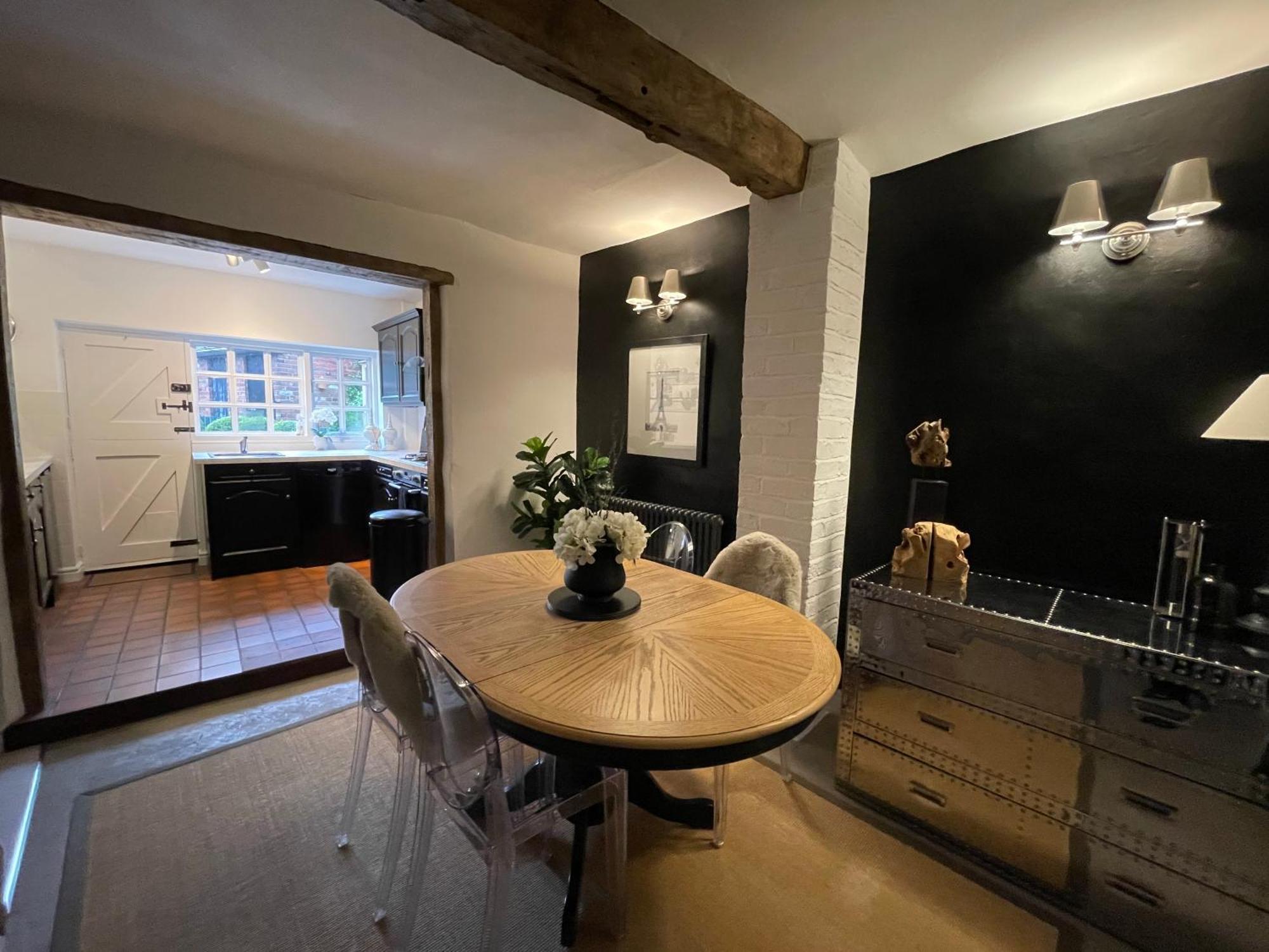 Entire Georgian Luxury Home - 3 Storey- High St Henley-In-Arden -Two Bedrooms-Sleeps 4 Henley-in-Arden Exterior foto